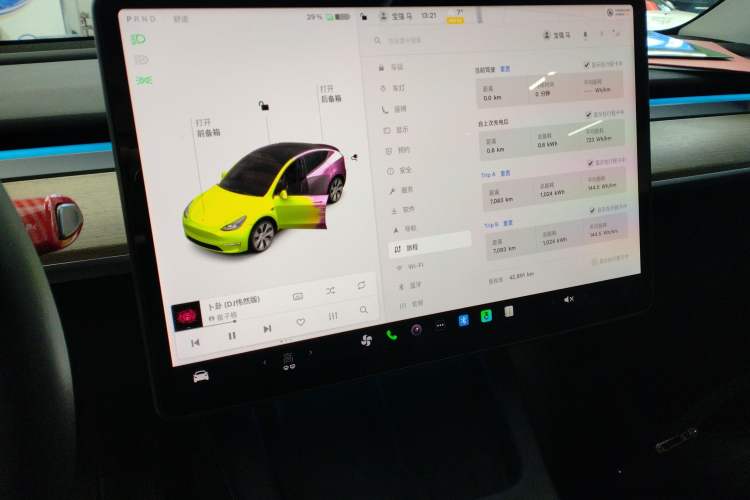 Used Tesla Model Y 2021 Standard Range Rear-Wheel Drive Version Audio And AC Panel