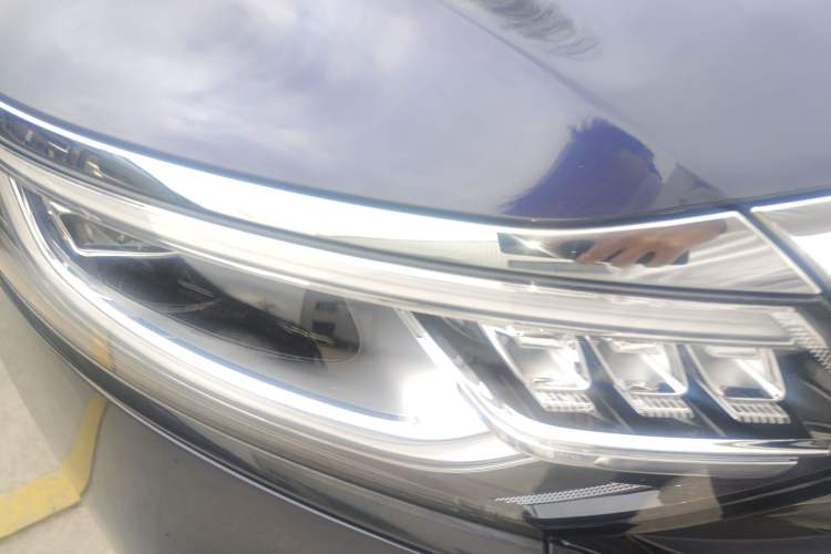 Used Roewe iMAX8 2022 400TGI Flagship Edition
