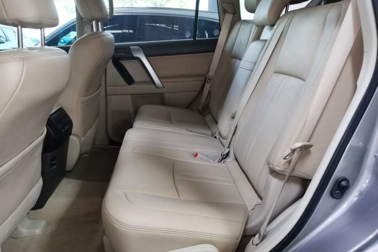 Used Toyota Prado 2018 4.0L TXL Dual Airbags External Mount – Middle East
