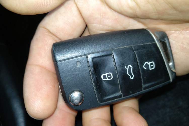 Used Volkswagen Tiguan L 2019 Revised 330TSI Automatic Two-Wheel Drive Smart & Luxury Edition China VI Standard Vehicle Key