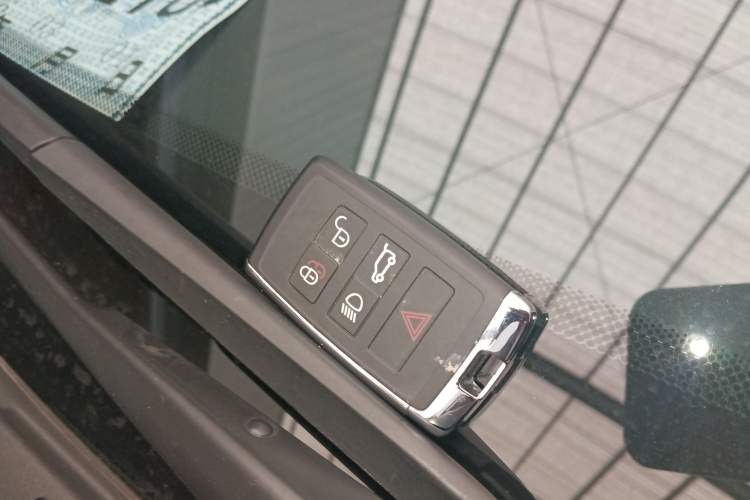 Used Land Rover Discovery Sport 2024 Luxury Custom Edition