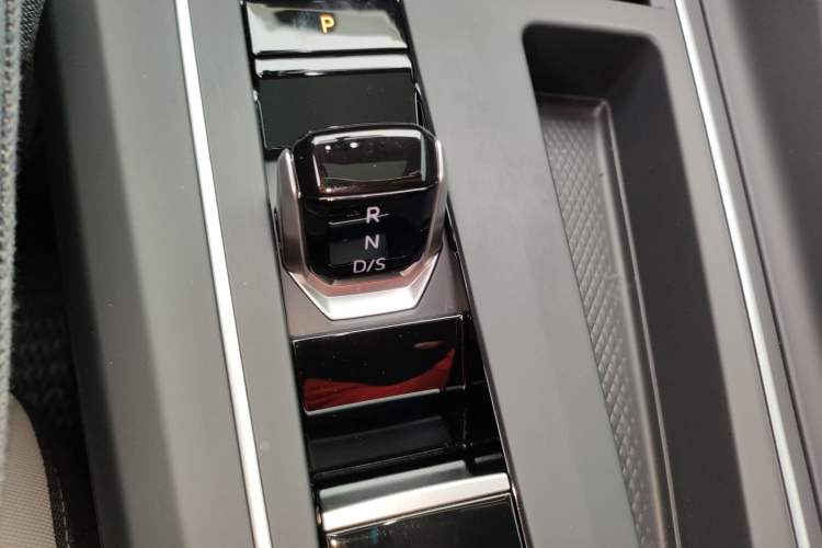 Used Volkswagen Golf 2024 280TSI DSG Pro 50th Anniversary Edition
