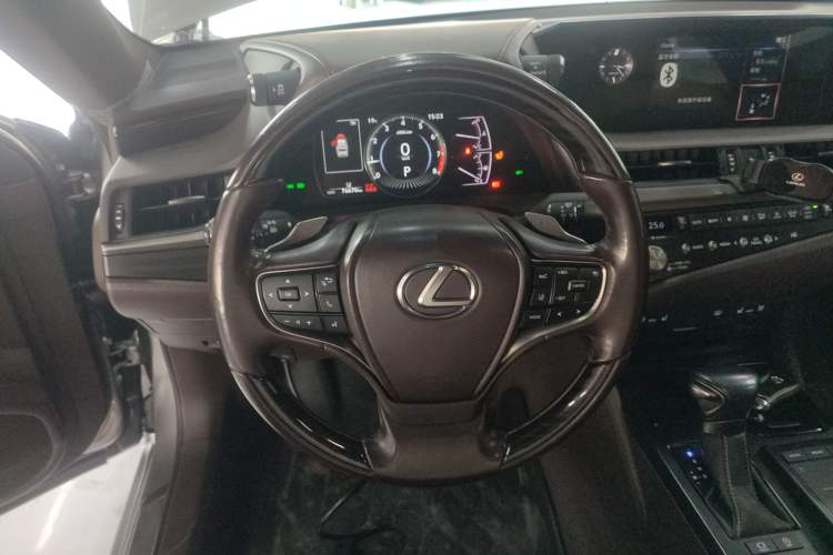 Used Lexus ES 2020 200 Luxury Edition