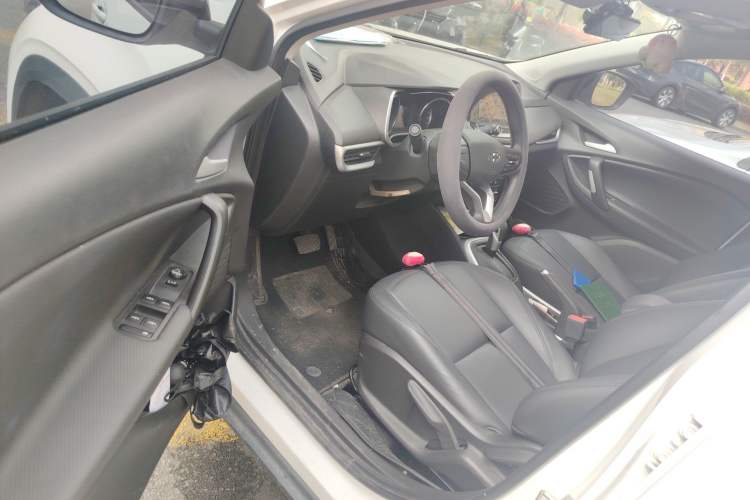 Used Chevrolet Trax 2019 Redline 325T Automatic Fun Edition China VI Standard