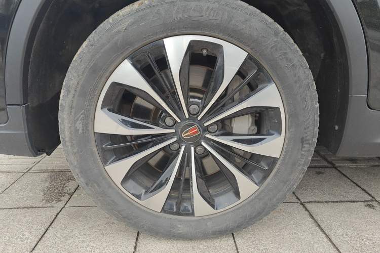 Used Hongqi HS7 2021 2.0T DCT Two-Wheel Drive Smart Connect Flagship Edition Left Front Wheel Hub