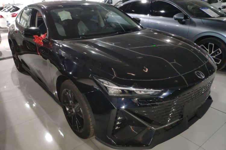 Used CHANGAN UNI-V iDD 2023 ZhiDian iDD 1.5T 113km Smart & Fun Version Front Right 45 Deg