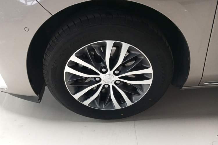 Used Buick GL8 2023 ES Lu Zun Deluxe Model