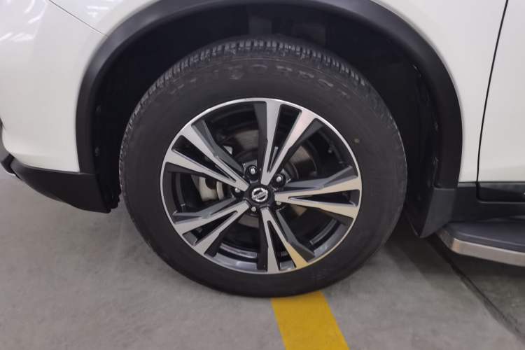 Used Nissan X-Trail 2017 2.5L CVT Luxury Edition 4WD
