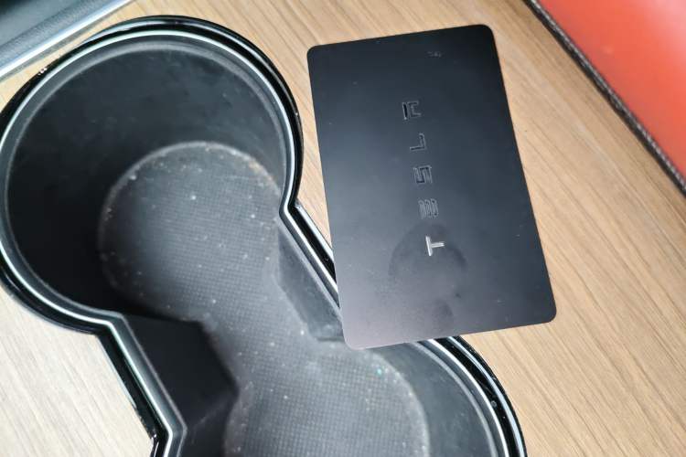 Used Tesla Model 3 2019 Long-Range Rear-Wheel-Drive Version