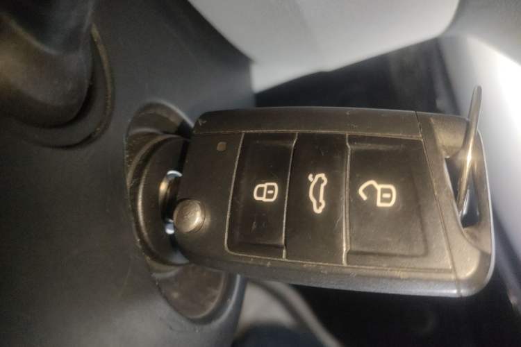 Used Skoda Octavia 2015 1.6L Manual Yijie Edition