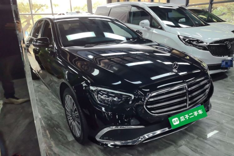 Used Mercedes-Benz E-Class 2022 Updated E 300 L Luxury Edition Front Right 45 Deg