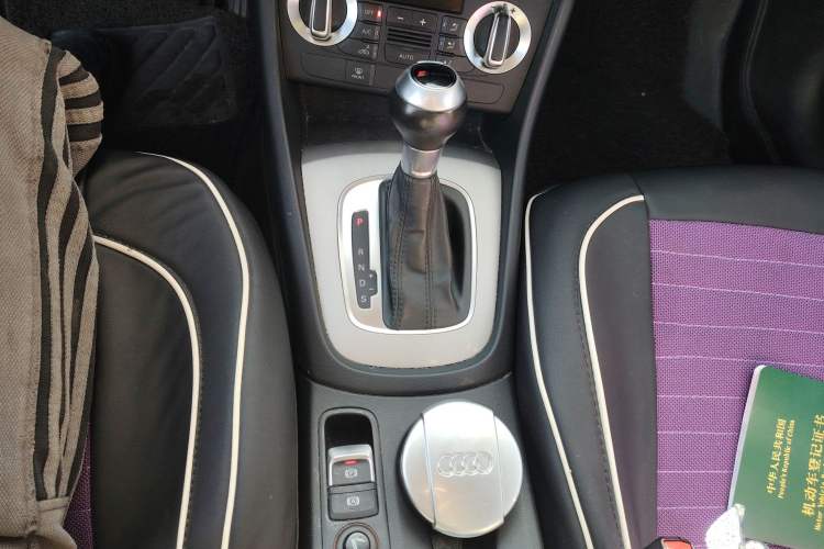 Used Audi Q3 2015 35 TFSI Millionth Anniversary Intelligent Edition Gear Lever