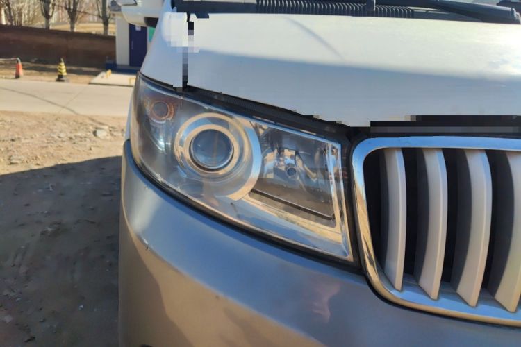 Used Jinbei New Hiace X30L 2016 1.5L Business Edition Van DLCG14 Right Front Headlight