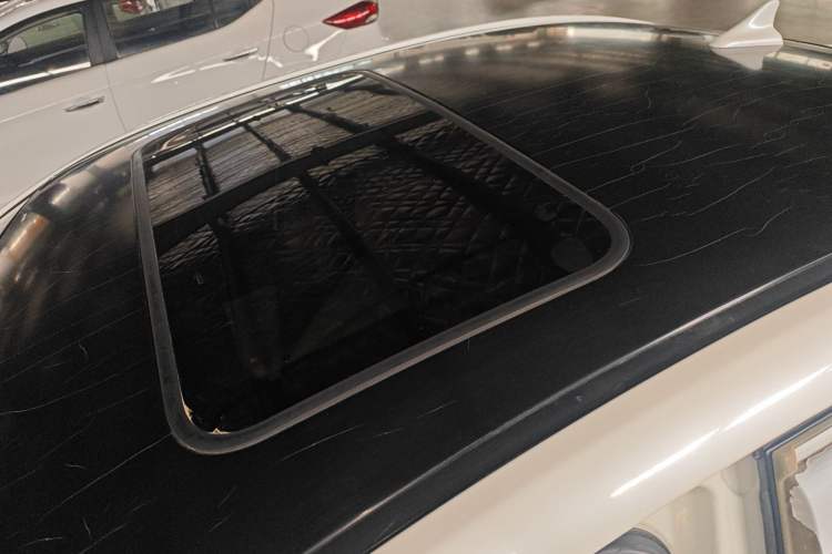 Used CHANGAN Eado 2015 1.6L Manual Luxury Model China V Standard