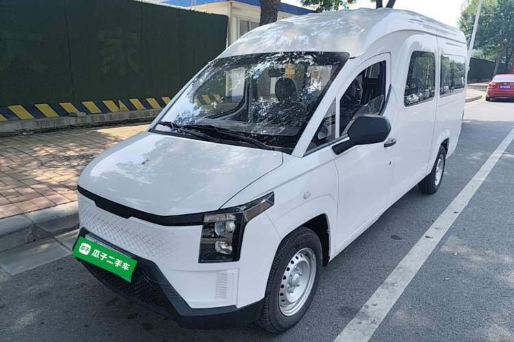 Yufeng Gold Warehouse 2025 Model PLUS Value Edition, 42.3 kWh usado