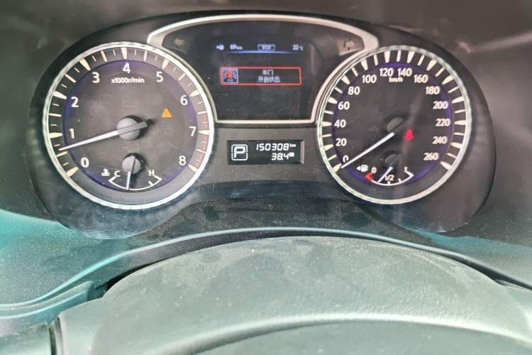 Used Infiniti JX 2013 JX35 Two-Wheel-Drive Excellence Edition Odometer Close Up