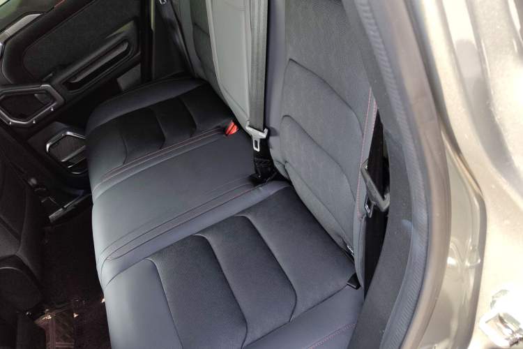 Used JETOUR Traveler C-DM 2024 C-DM 208KM Mountain & Wilderness Edition
