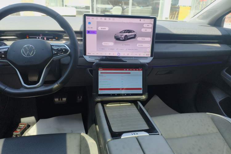 Used Volkswagen ID.7 VIZZION 2024 PRO Model Audio And AC Panel