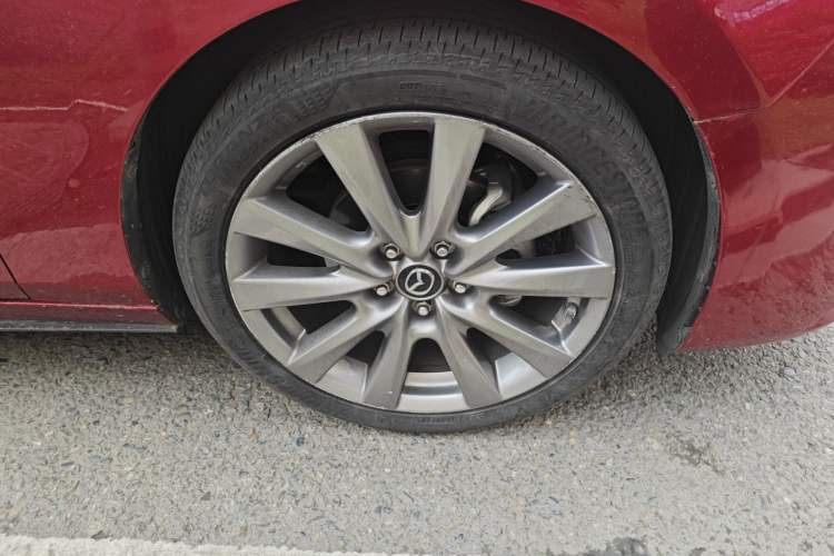 Used Mazda 3 Axela 2020 2.0L Automatic Zhiya Edition Right Front Wheel Hub