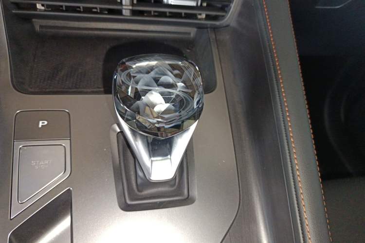 Used Roewe RX5 New Energy 2023 eRX5 Super Hybrid Premium Edition Gear Lever