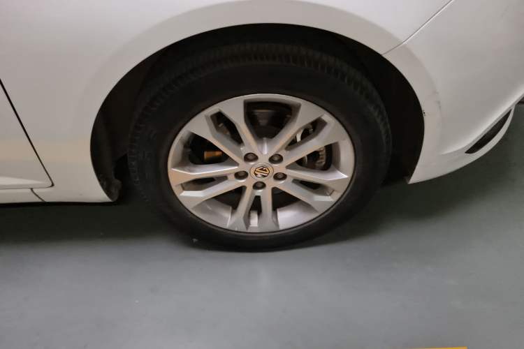 Used MG 5 2012 1.5L Automatic Navigation Edition
