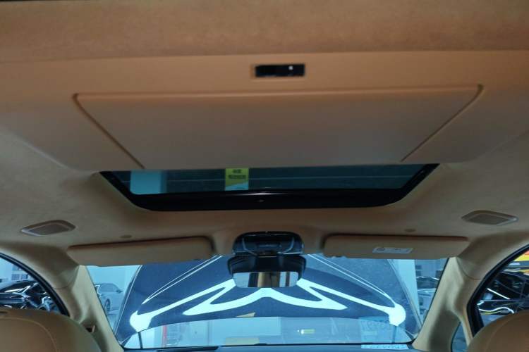 Used VOYAH Dream 2025 PHEV Four-Wheel-Drive Flagship Version – Qiankun Edition