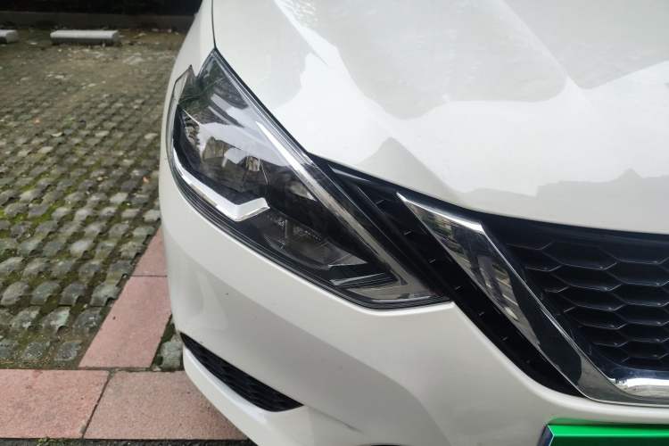 Used Nissan Sylphy 2024 Facelifted Three Classic 1.6XE CVT Comfort Edition Right Front Headlight
