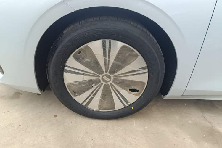 Used Geely Galaxy A7 2025 Model EM-i 150km Prestige Edition
