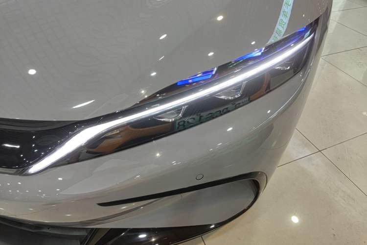 Used BYD Han 2025 DM-i Intelligent Driving Edition 125KM LiDAR Flagship Model
