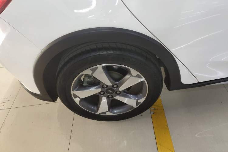 Used Ford Focus Active 2021 EcoBoost 180 Automatic Trendy Model Exterior 5