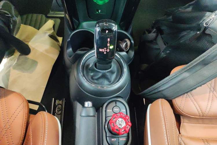 Used MINI 2020 1.5T COOPER Artist