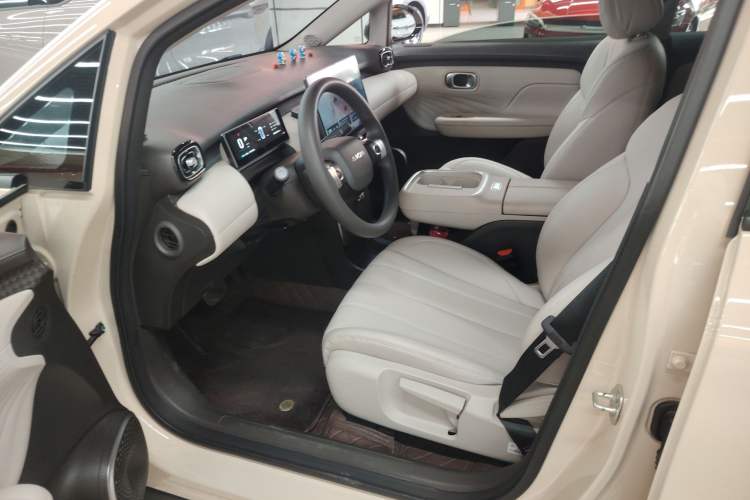 Used AION UT 2025 420 Smart Edition Left Front Seat