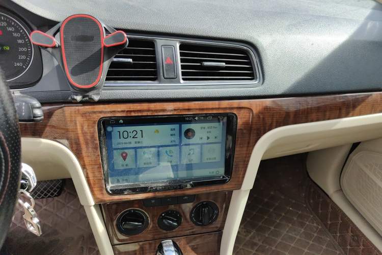 Used Volkswagen Lavida 2013 1.4TSI DSG Comfort Edition Audio And AC Panel