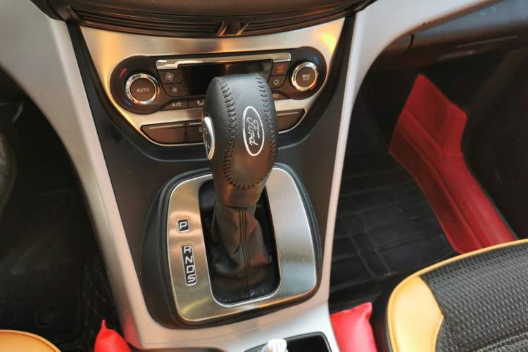 Used Ford Kuga 2015 1.5L GTDi Two-Wheel-Drive Comfort Model