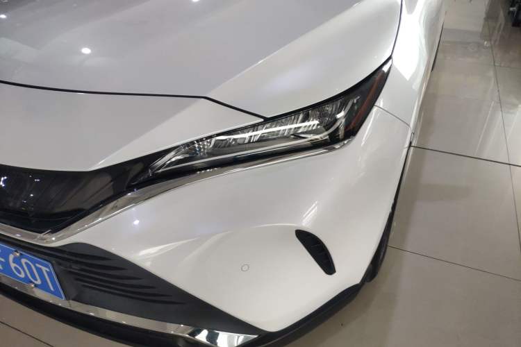 Used Toyota Harrier 2022 2.0L CVT Two-Wheel Drive Deluxe Edition