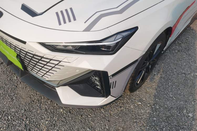 Used Changan UNI-V 2022 1.5T Prestige Version