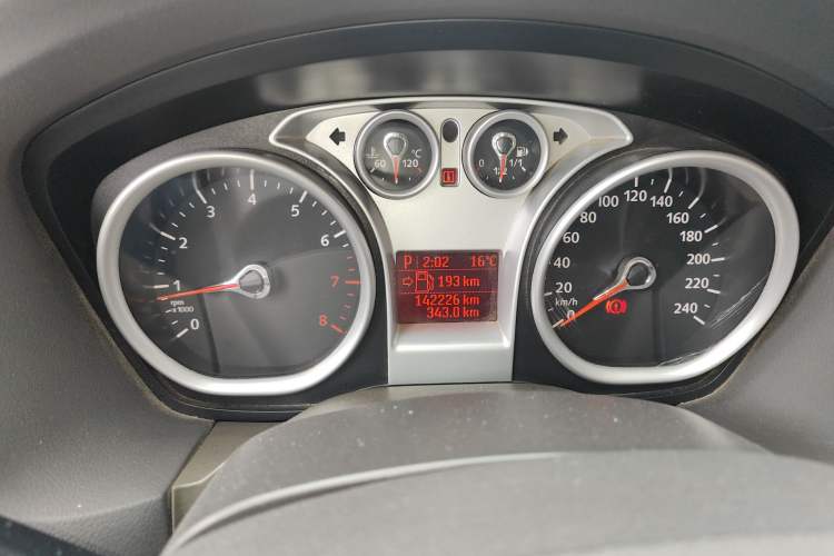 Used Ford Focus 2011 Sedan 1.8L Automatic Fashion Edition
