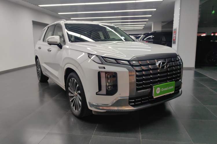 Used Hyundai Palisade 2023 3.5L Automatic All-Wheel Drive Calligraphy