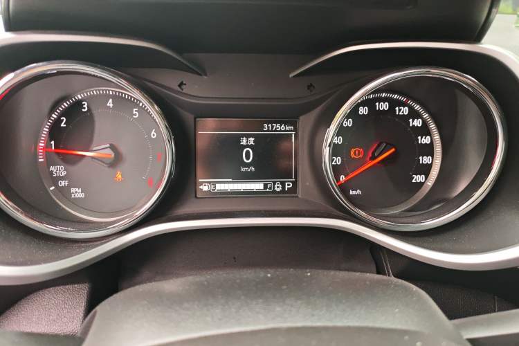 Used Chevrolet Trax 2019 325T Automatic Sport Edition China VI Standard
