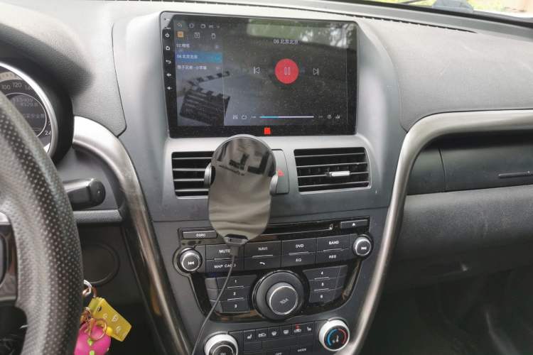 Used Bestune X80 2016 2.0L automatic Comfort trim level