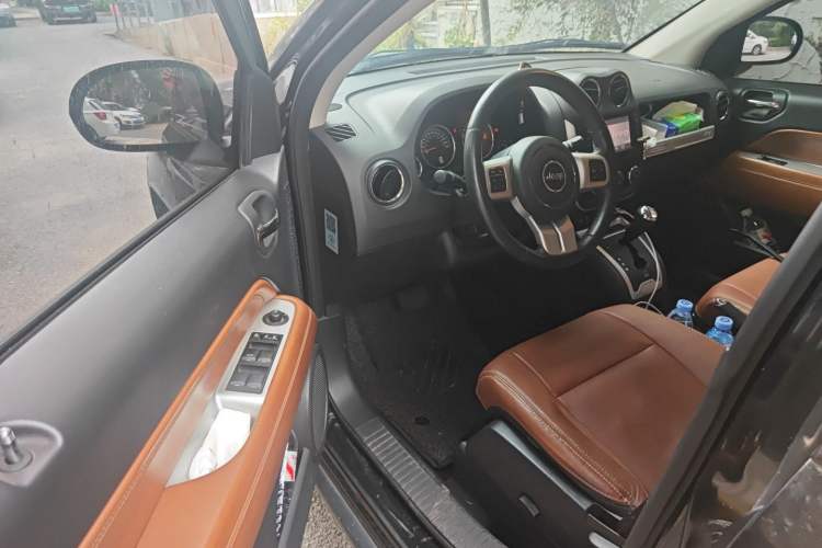 Used Jeep Compass 2014 Revised Version 2.4L Four-Wheel Drive Luxury Navigation Edition
