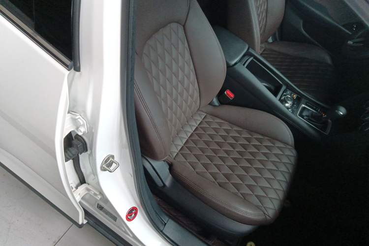 Used Mazda CX-4 2021 2.0L Automatic Two-Wheel Drive Blue Sky Dynamic Edition
