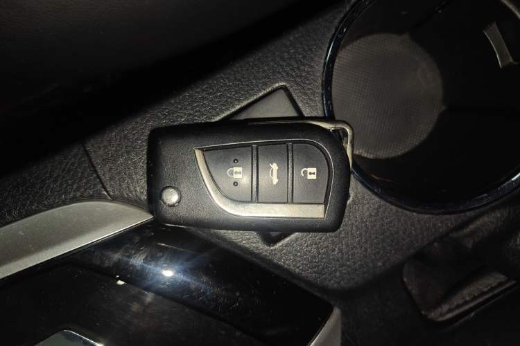 Used Toyota Corolla 2017 Revised Version 1.2T S-CVT GL