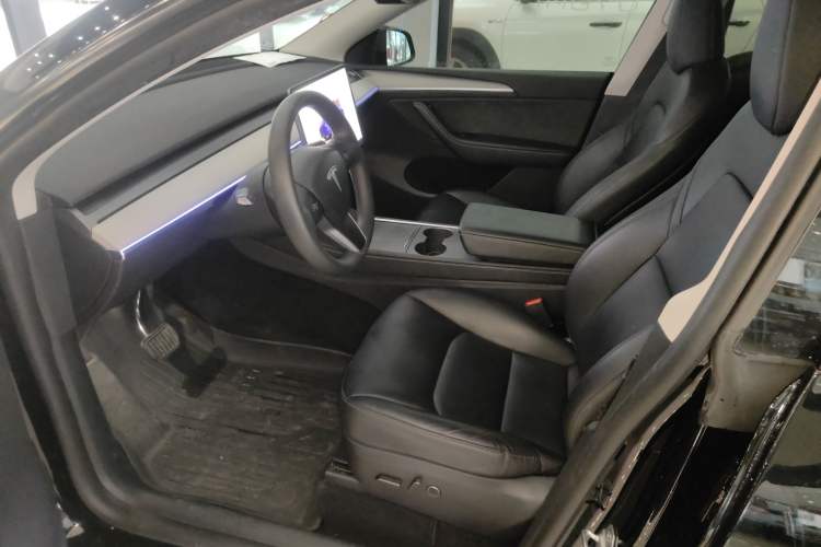 Used Tesla Model Y 2023 Rear-Wheel-Drive Version