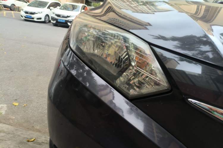 Used Honda Vezel 2016 1.8L CVT Front-Wheel Drive Pioneer Edition Right Front Headlight