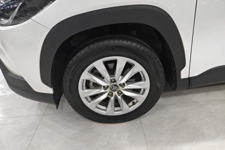 Used Toyota Corolla Cross 2023 2.0L Pioneer Edition Left Front Wheel Hub