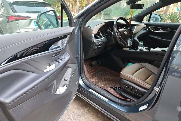 Used Buick Enclave 2022 652T 4x4 Prestige Flagship 7-Seater
