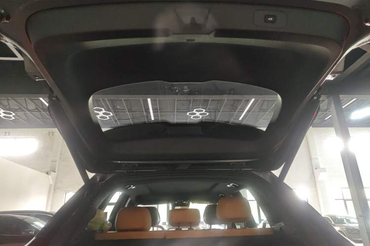 Used Geely Galaxy Xingjian 7 EM-i 2025 55km Exploration Edition Trunk