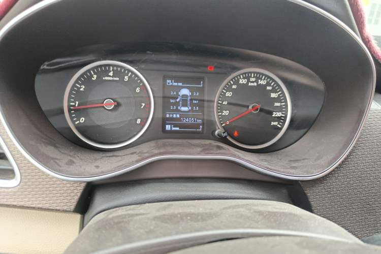 Used Baojun 730 2017 1.5T Manual Fashion Version 7 Seats China V Emission Standard Instrument Cluster