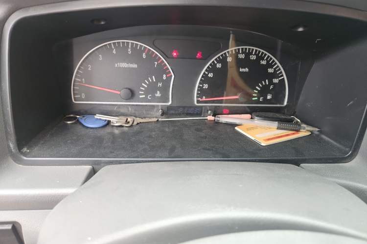 Used Dongfeng Shuaike 2011 1.6L Manual Practical 7-Seater